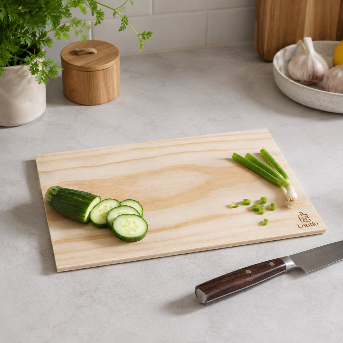 Lautio Accoya cutting board 395 × 195 mm